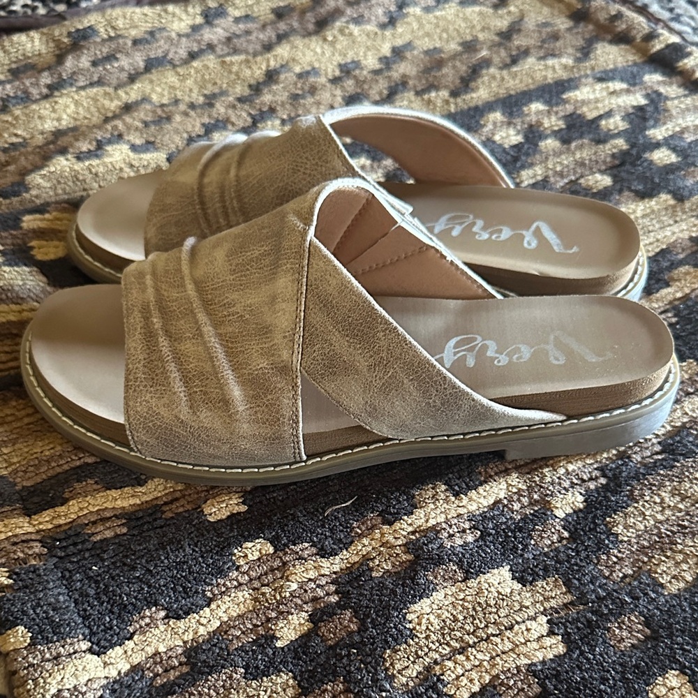 Very G Women's Taupe Mules - Picture 4 of 8
